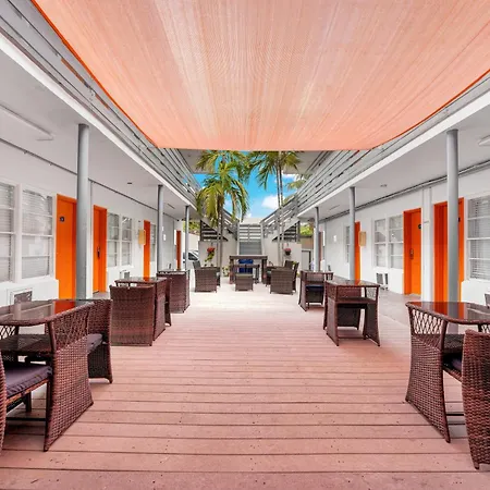 Travelodge By Wyndham Miami Biscayne Bay-2